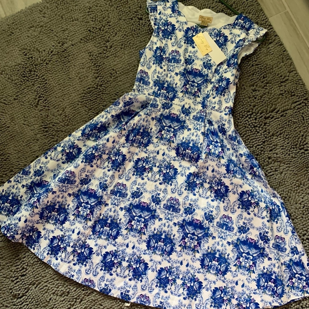 NWT Lindy Bop Cupcake MIDI Dress